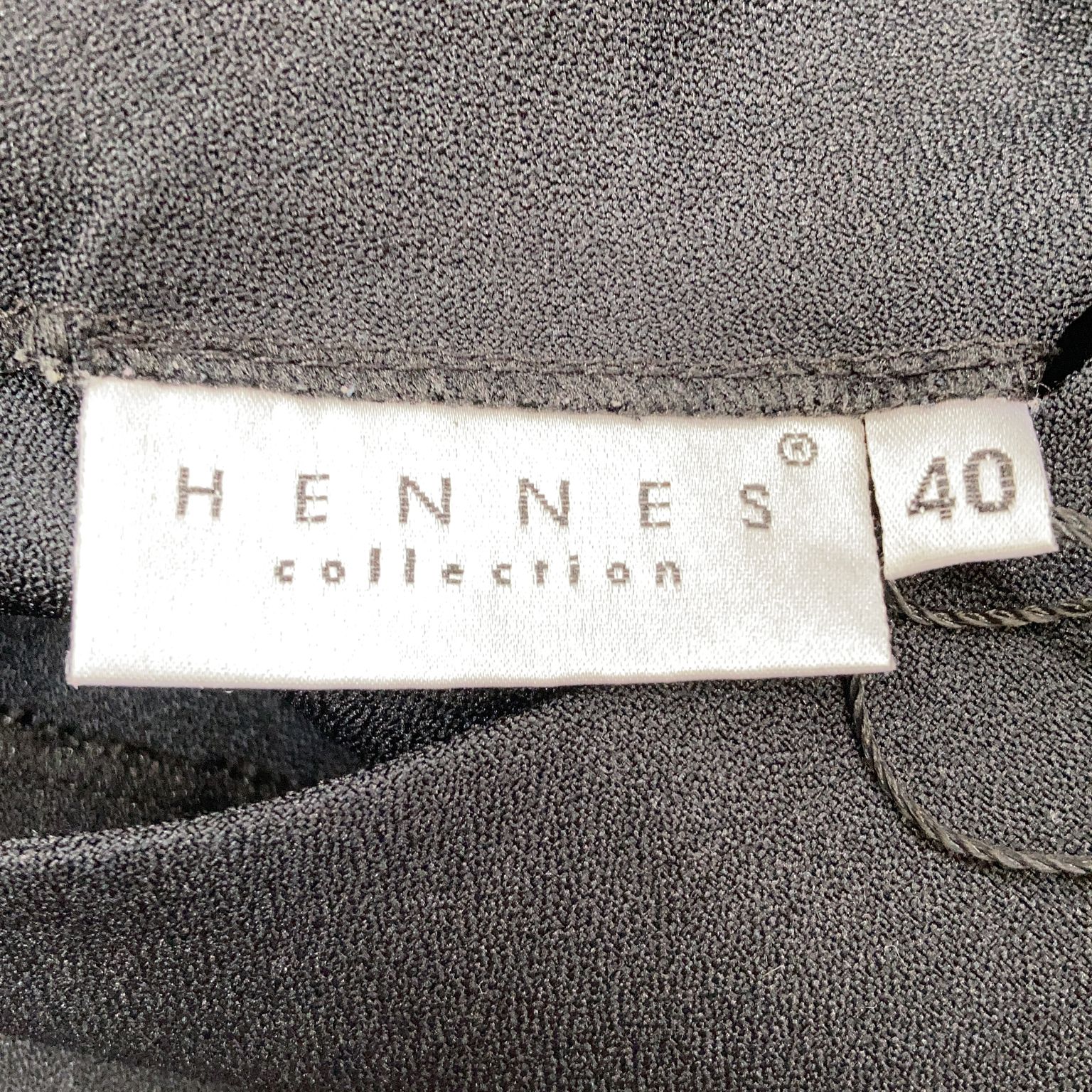 Hennes Collection