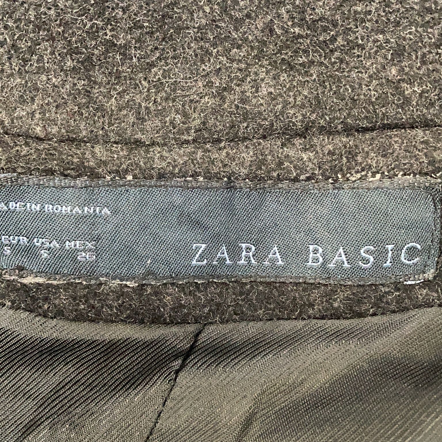 Zara Basic