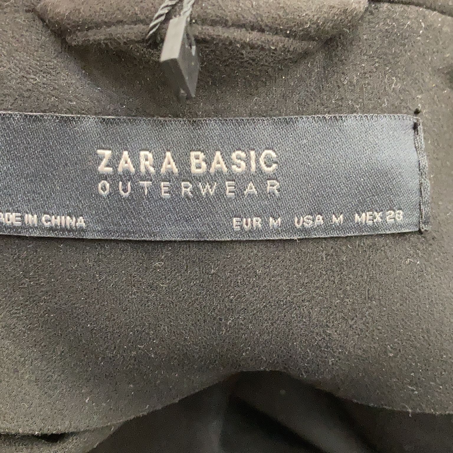 Zara Basic