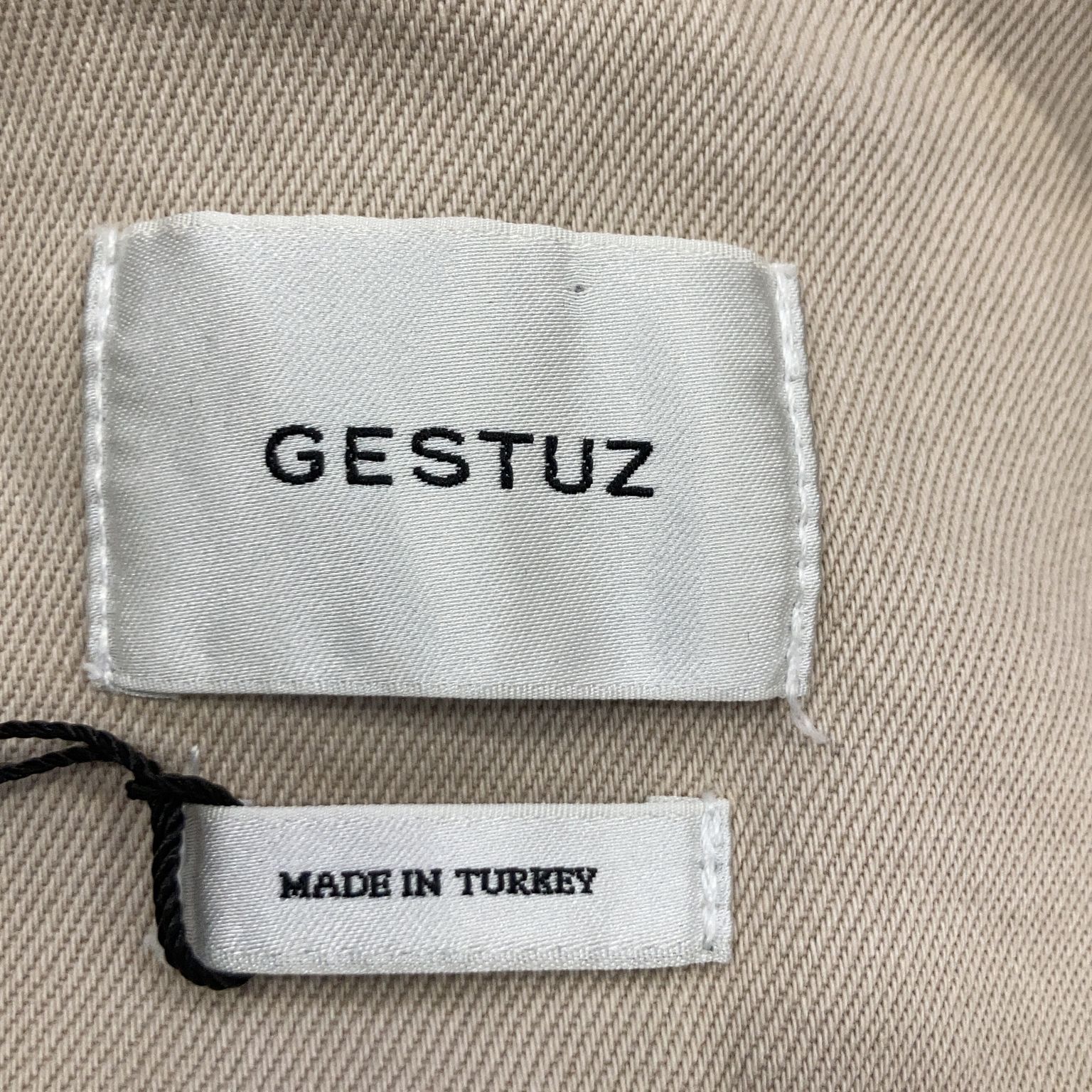 Gestuz