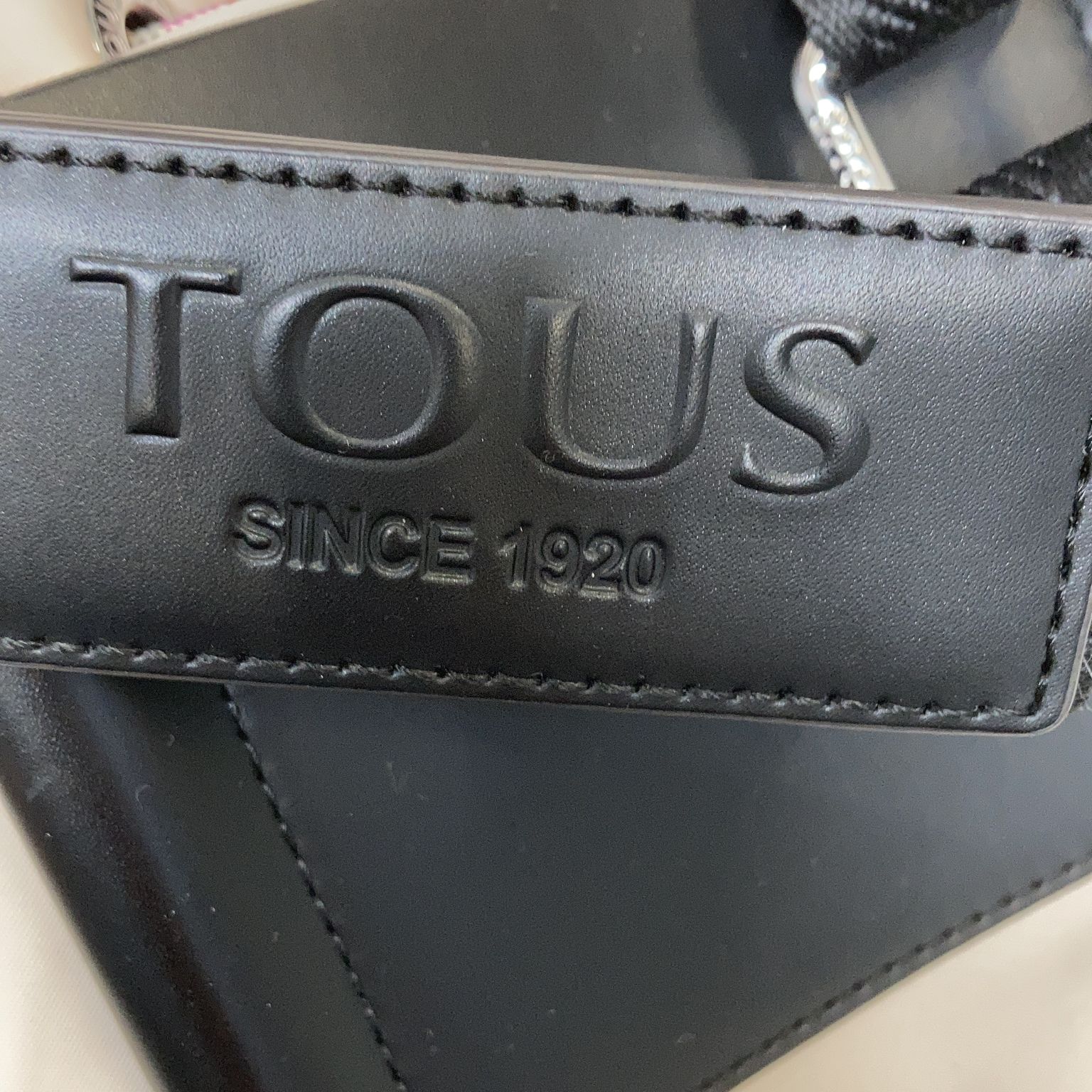 Tous