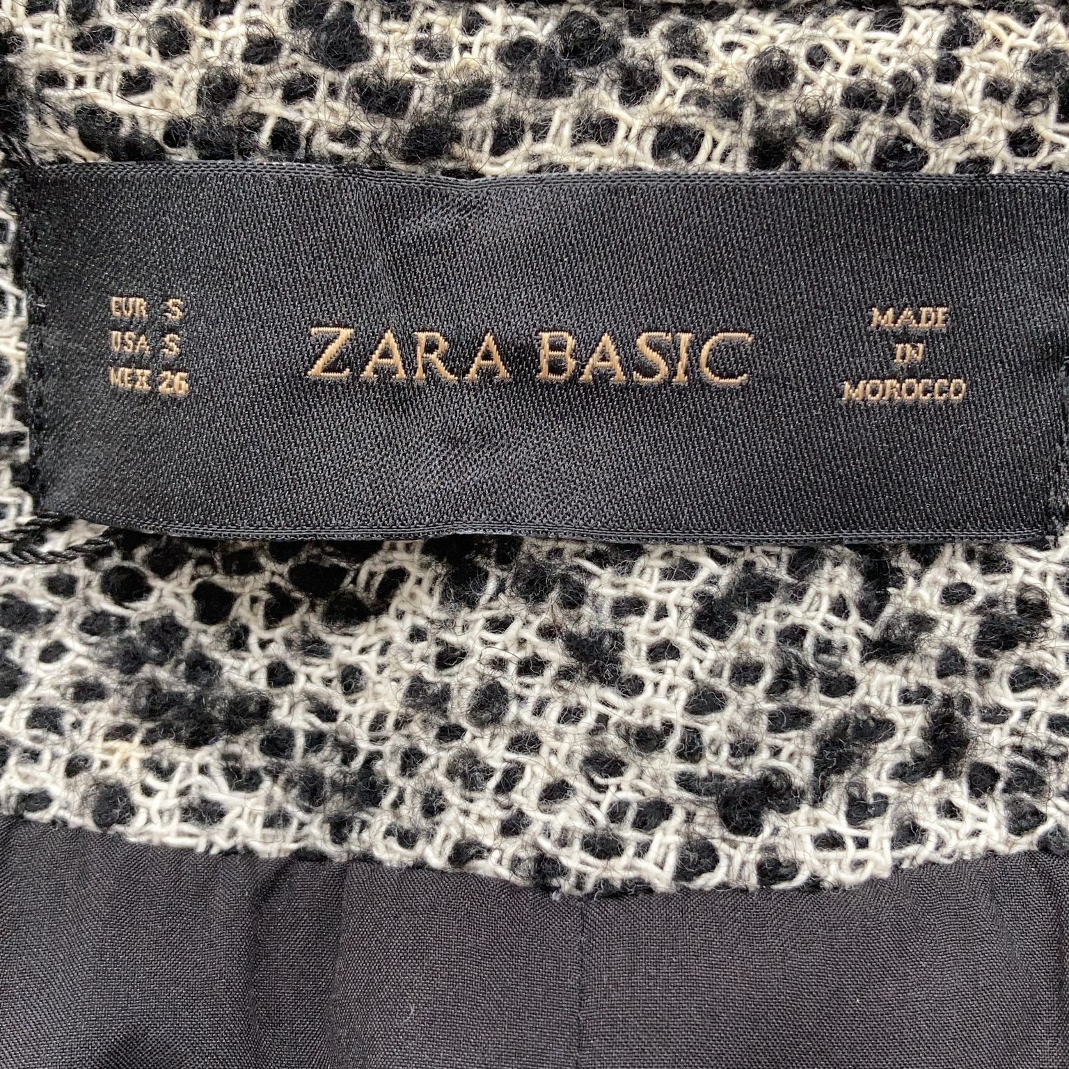 Zara Basic