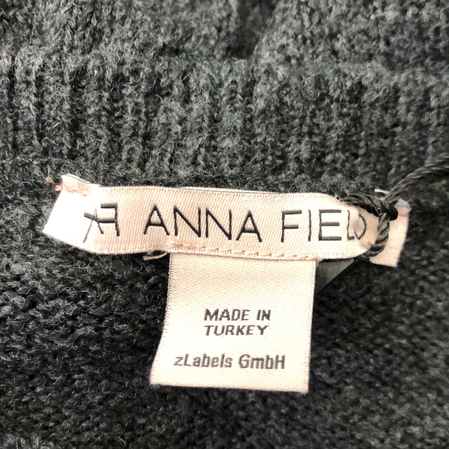 Anna Field