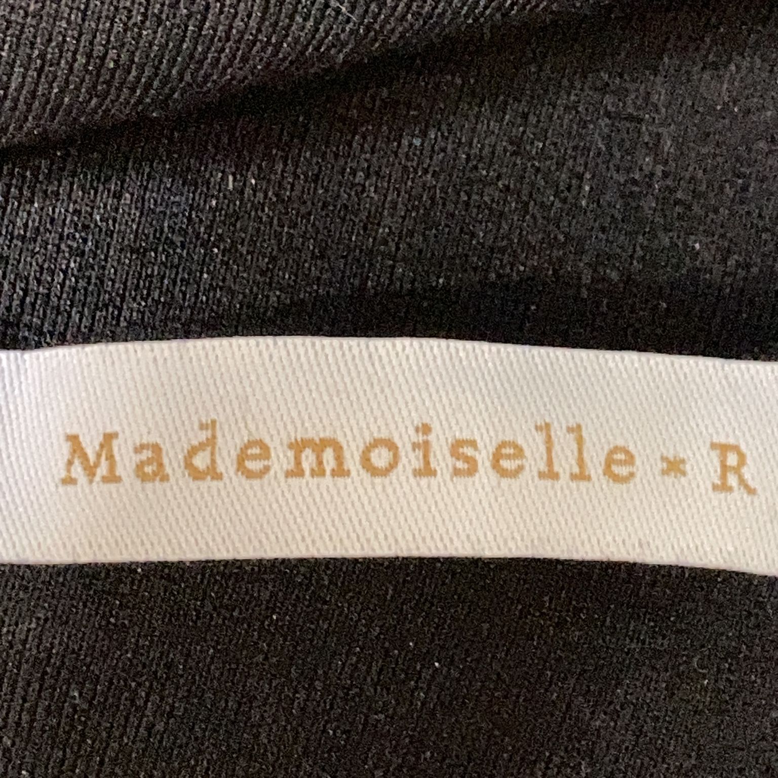 Mademoiselle R