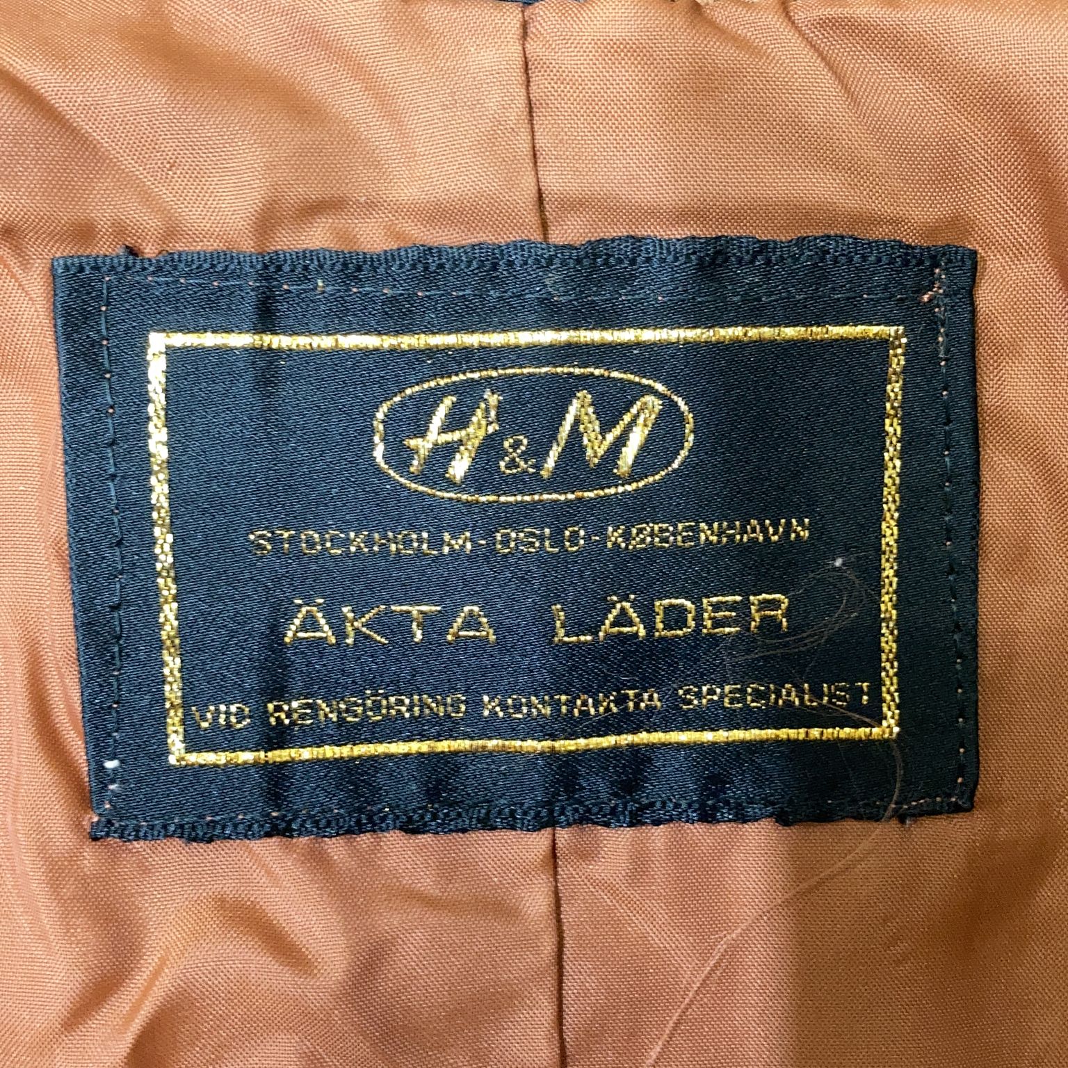 Äkta