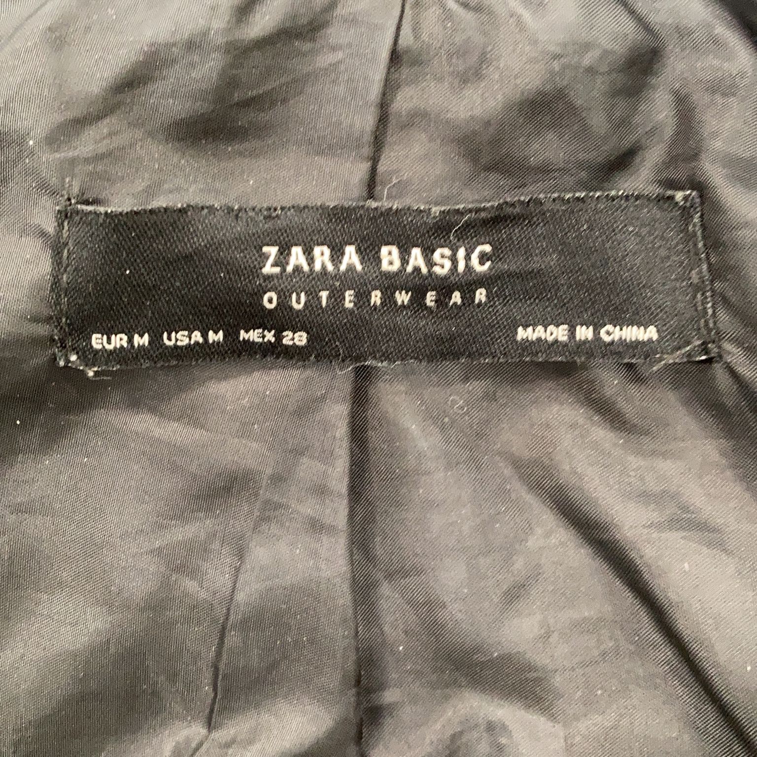 Zara Basic