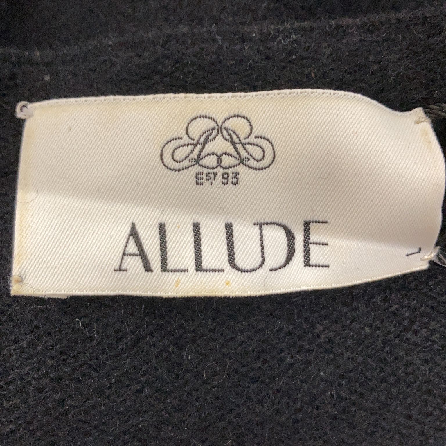 Allude