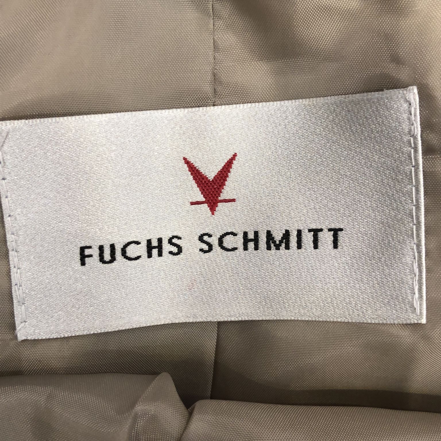 Fuchs Schmitt