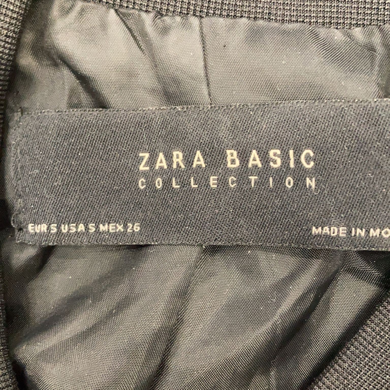 Zara Basic