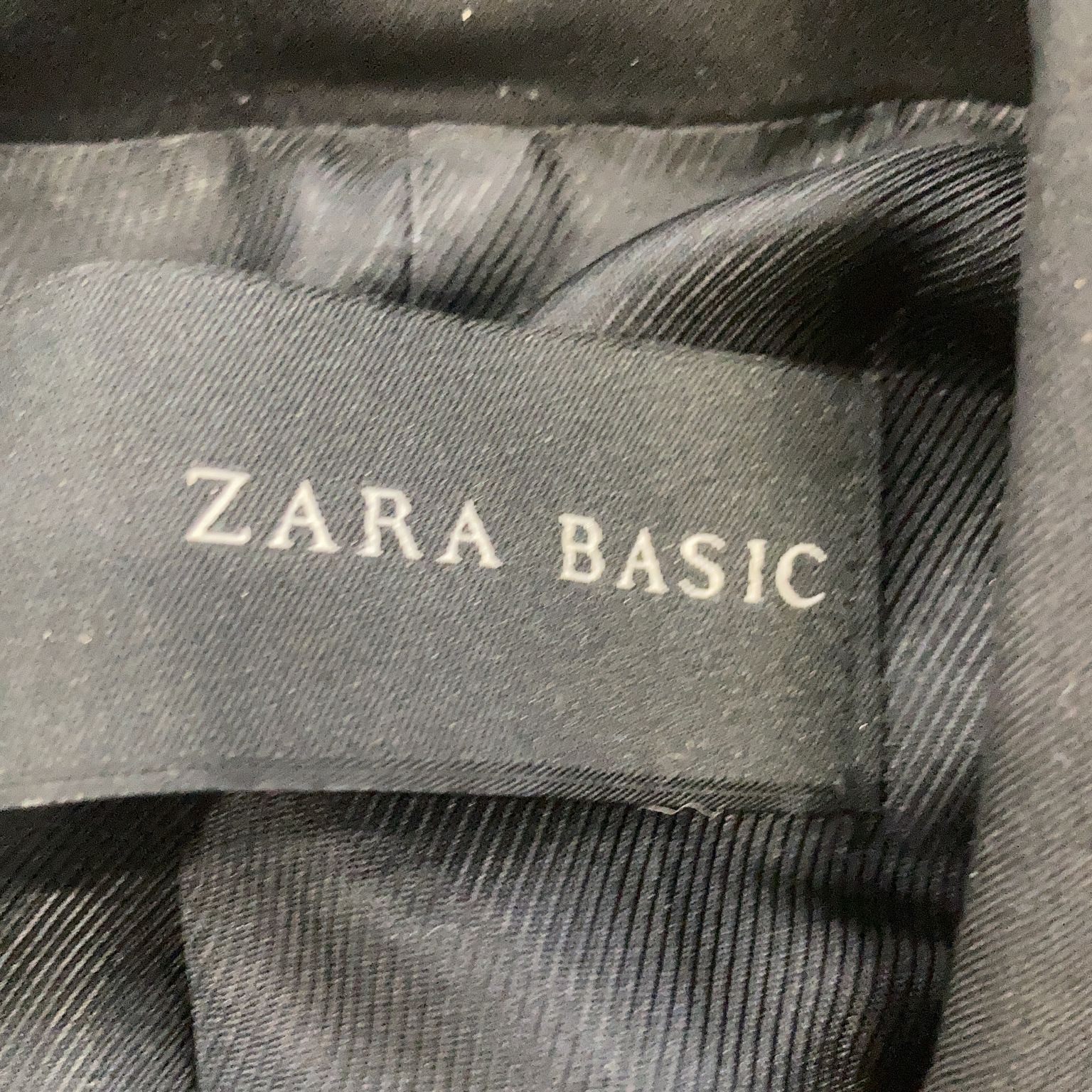 Zara Basic