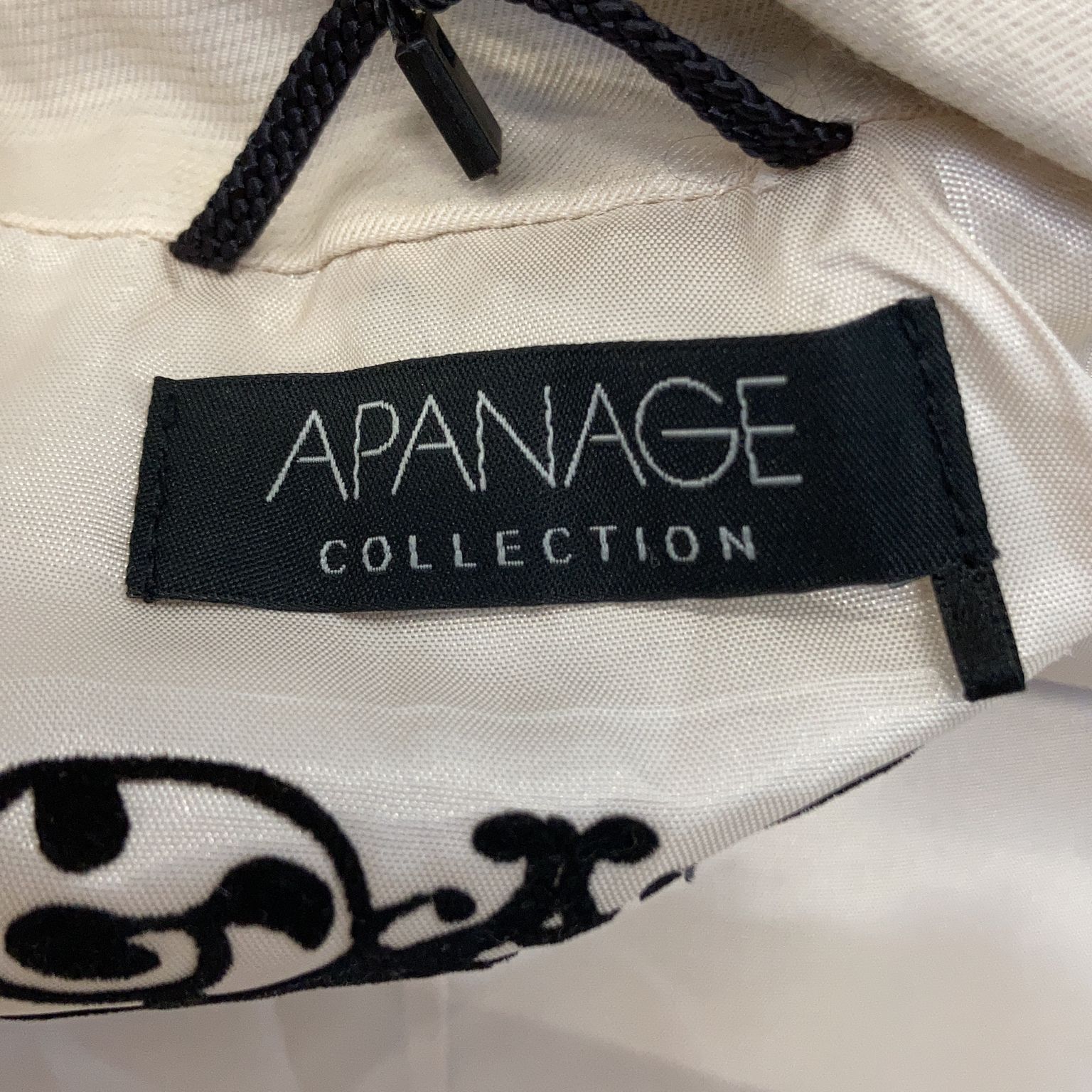 Apanage Collection