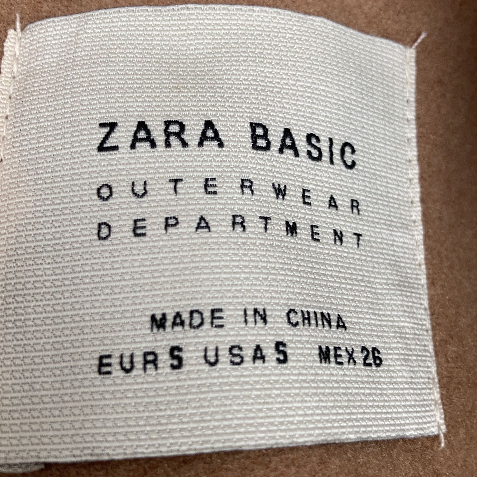 Zara Basic