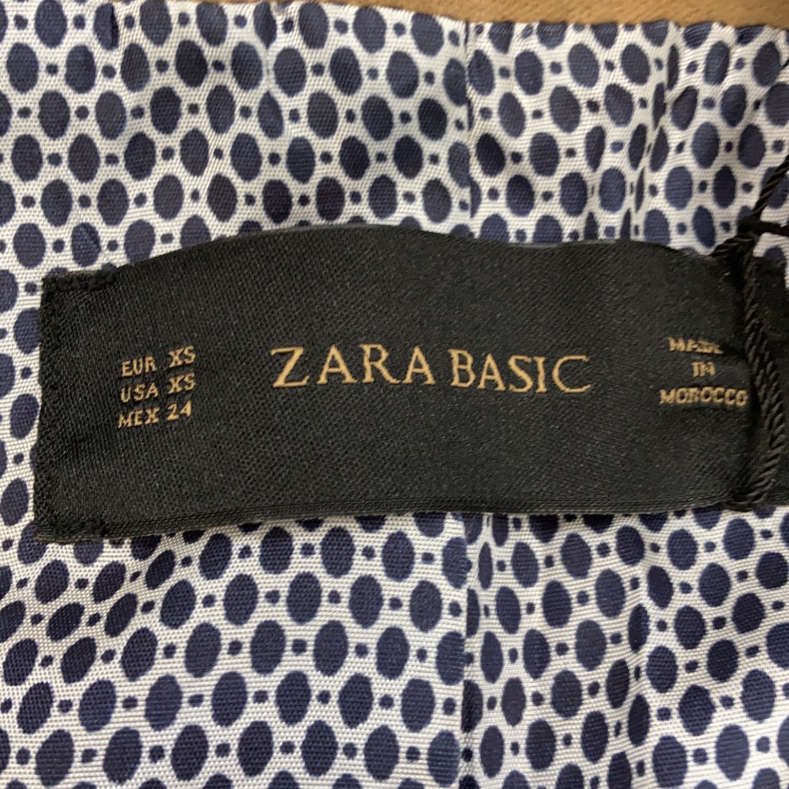 Zara Basic