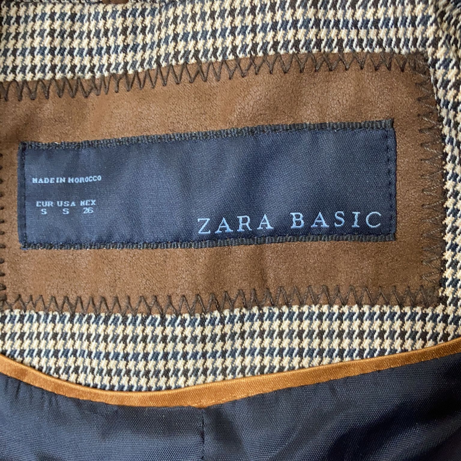 Zara Basic