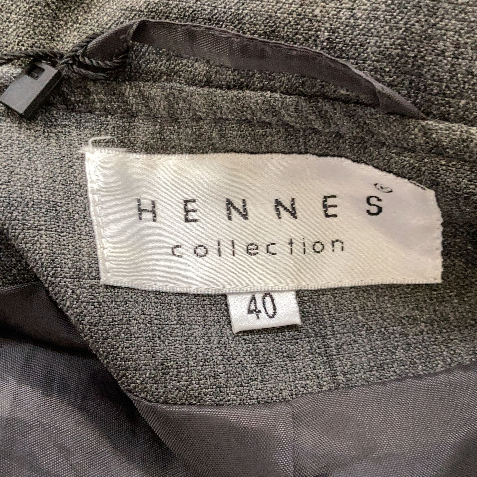 Hennes Collection