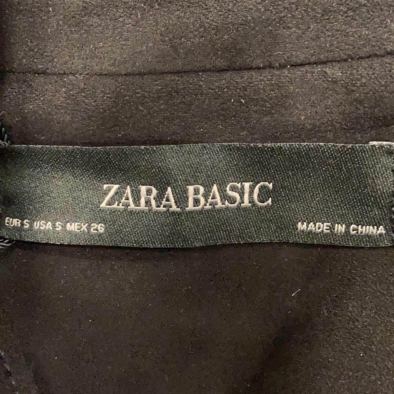 Zara Basic