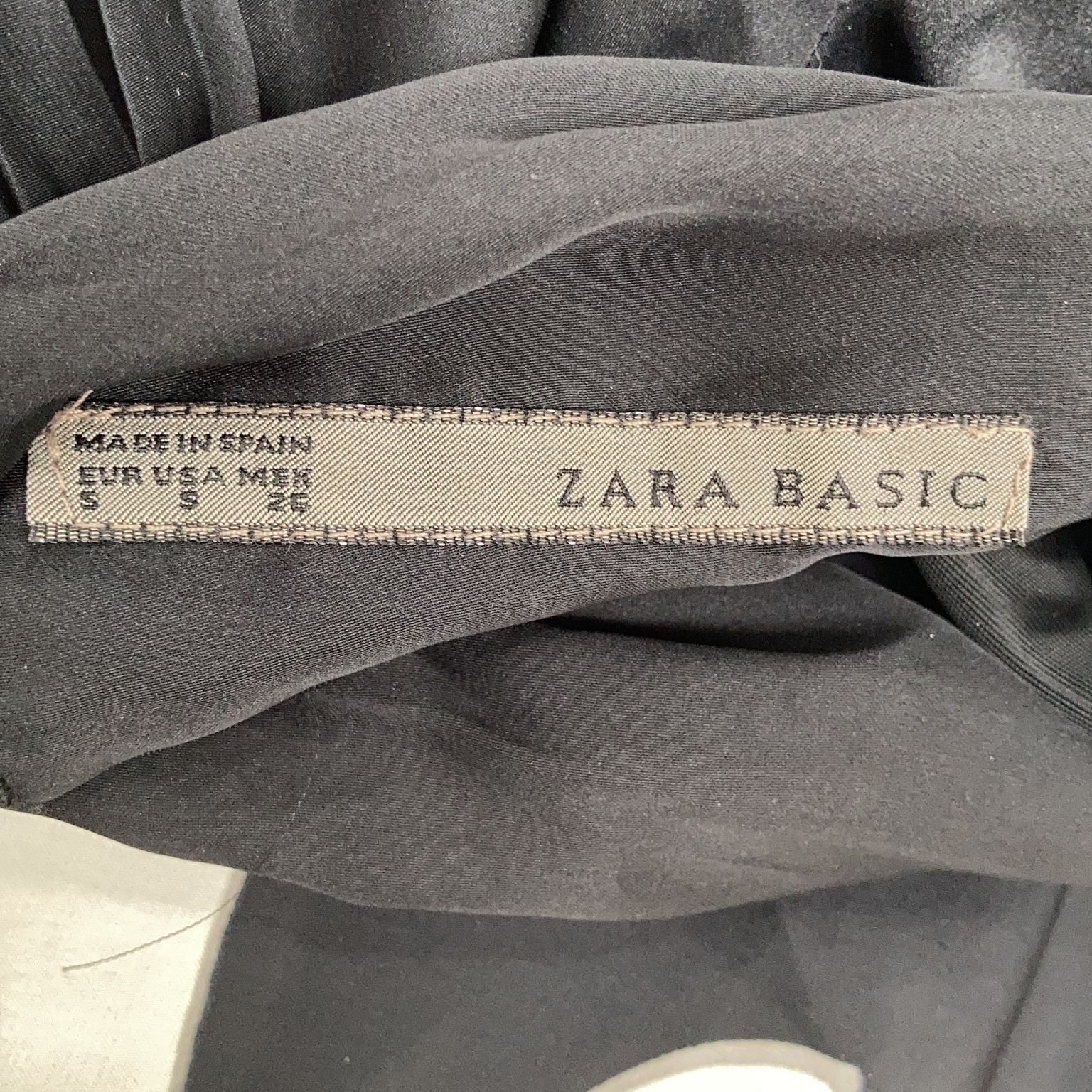 Zara Basic