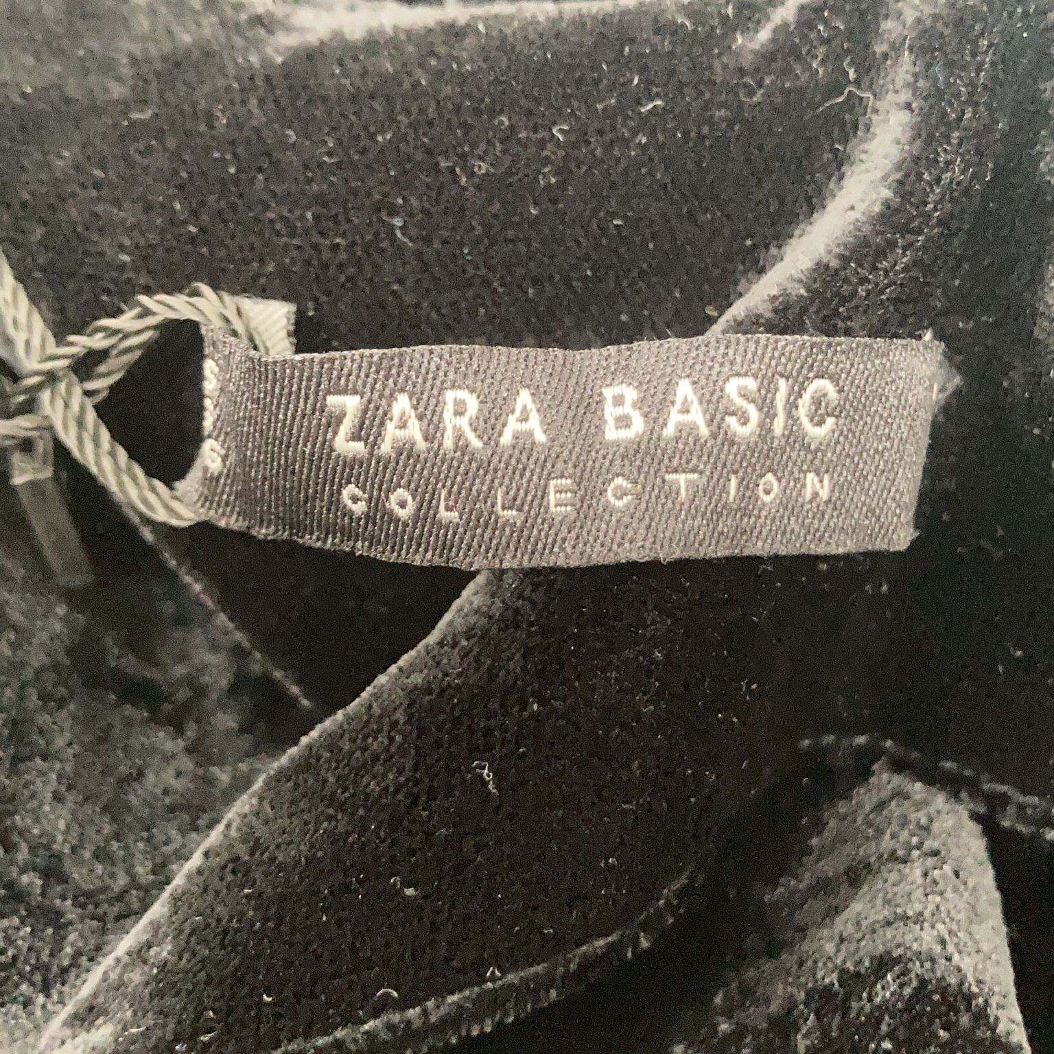 Zara Basic