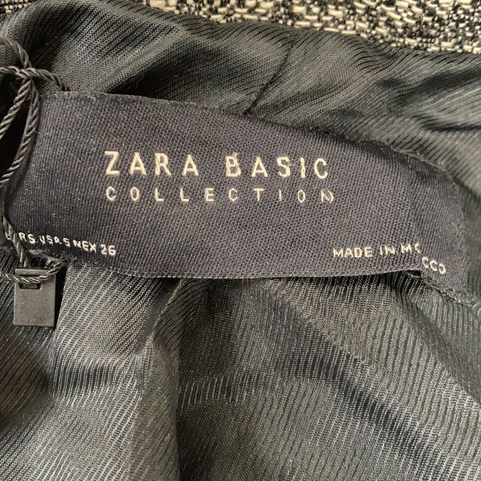 Zara Basic