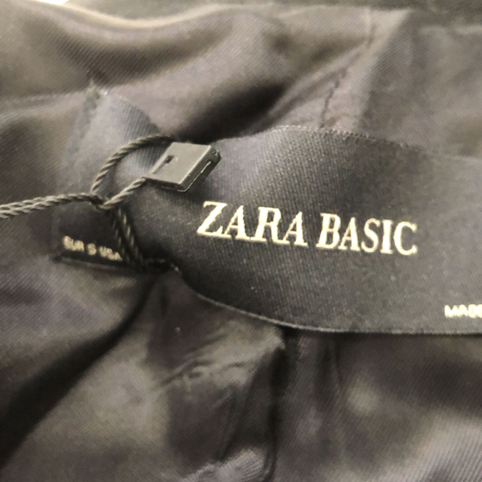 Zara Basic