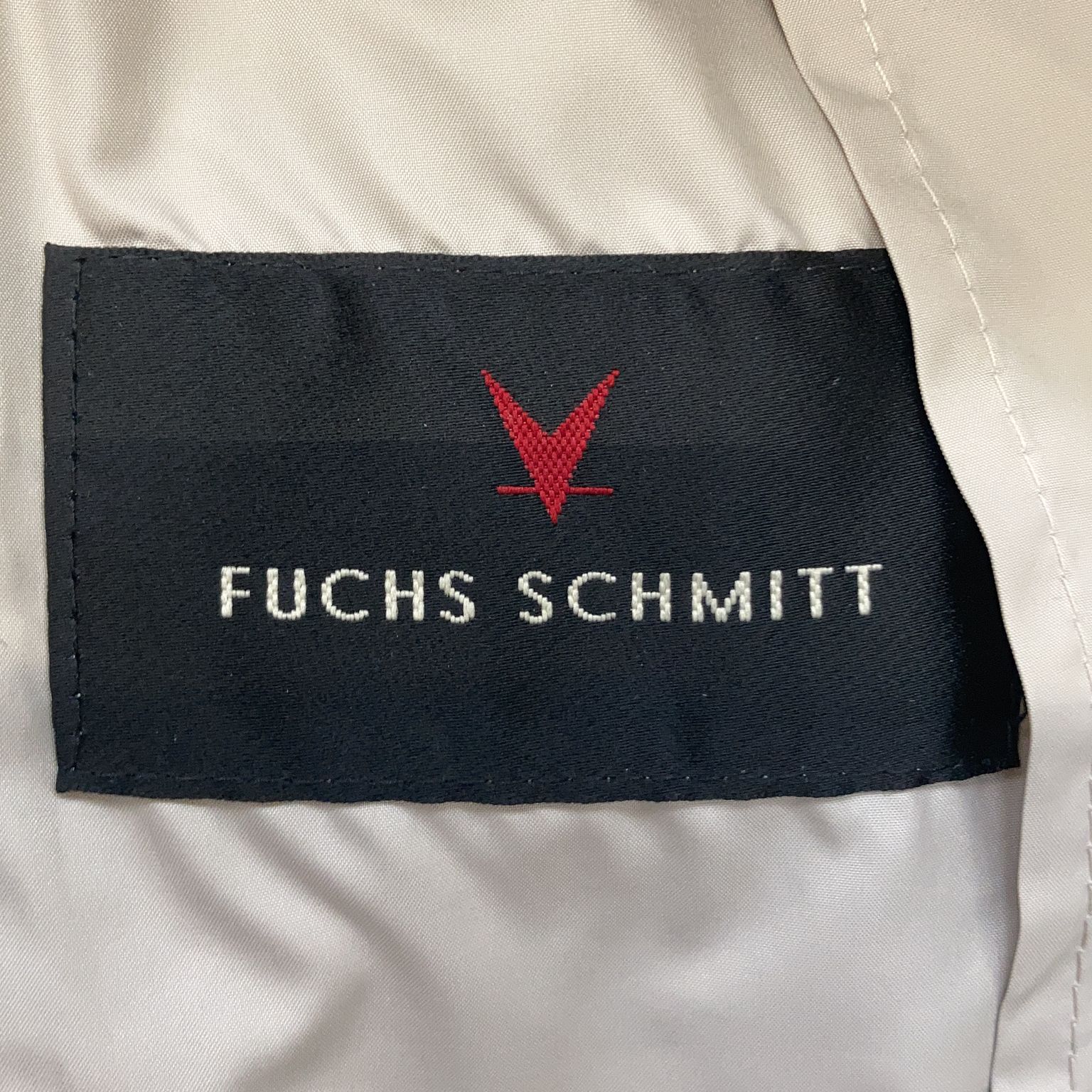 Fuchs Schmitt