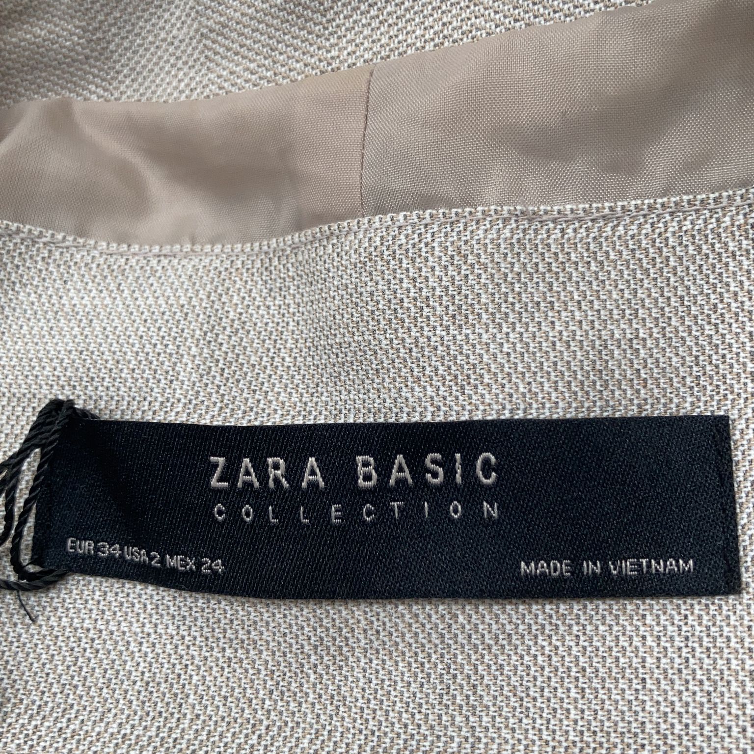 Zara Basic