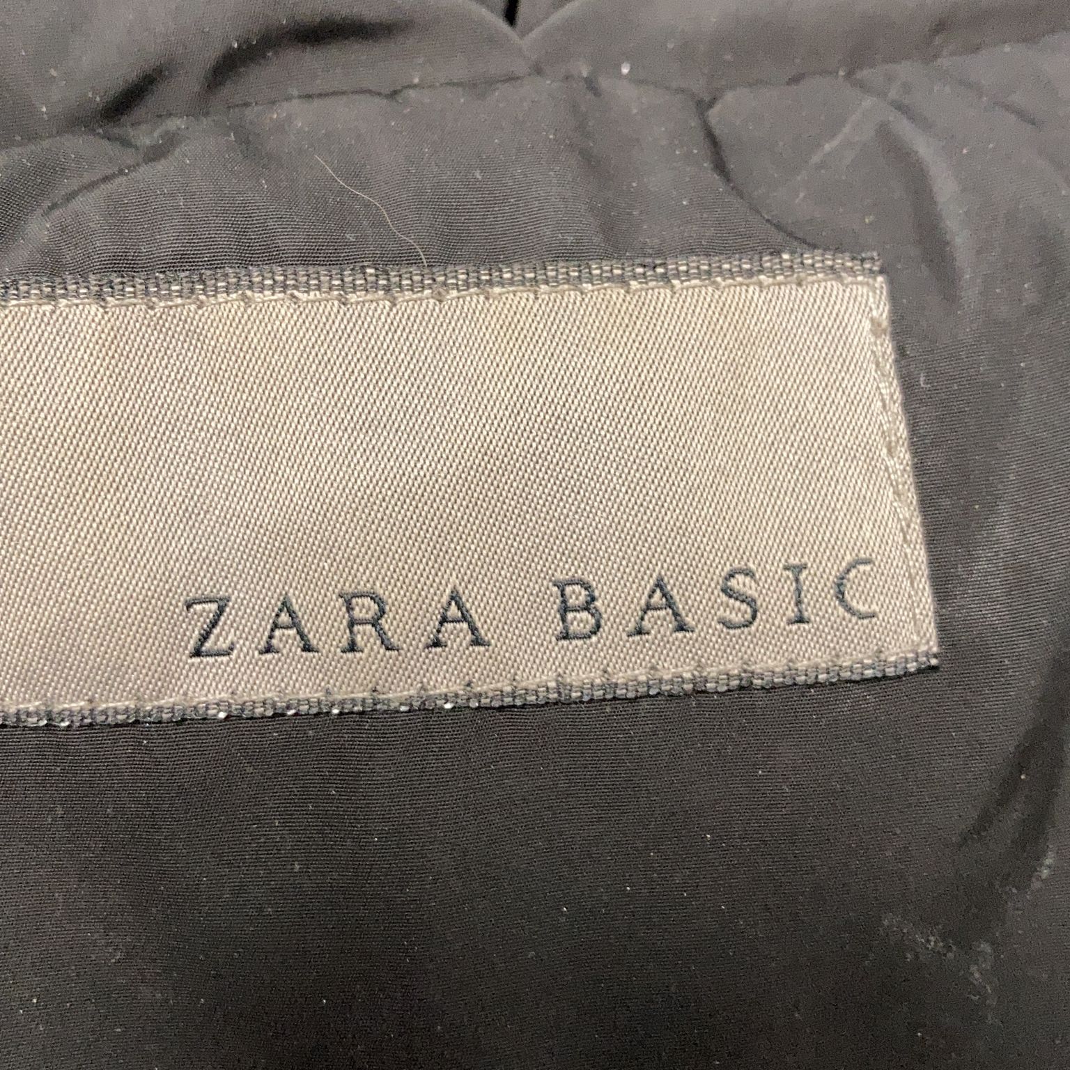 Zara Basic