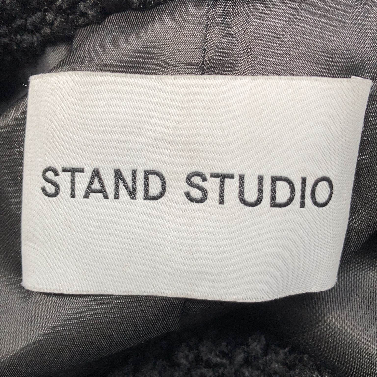 Stand Studio