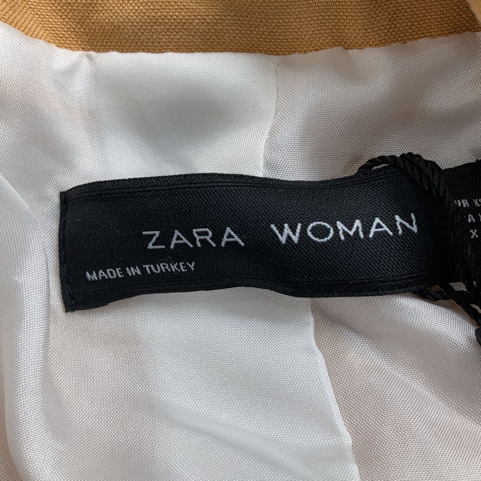 Zara Woman