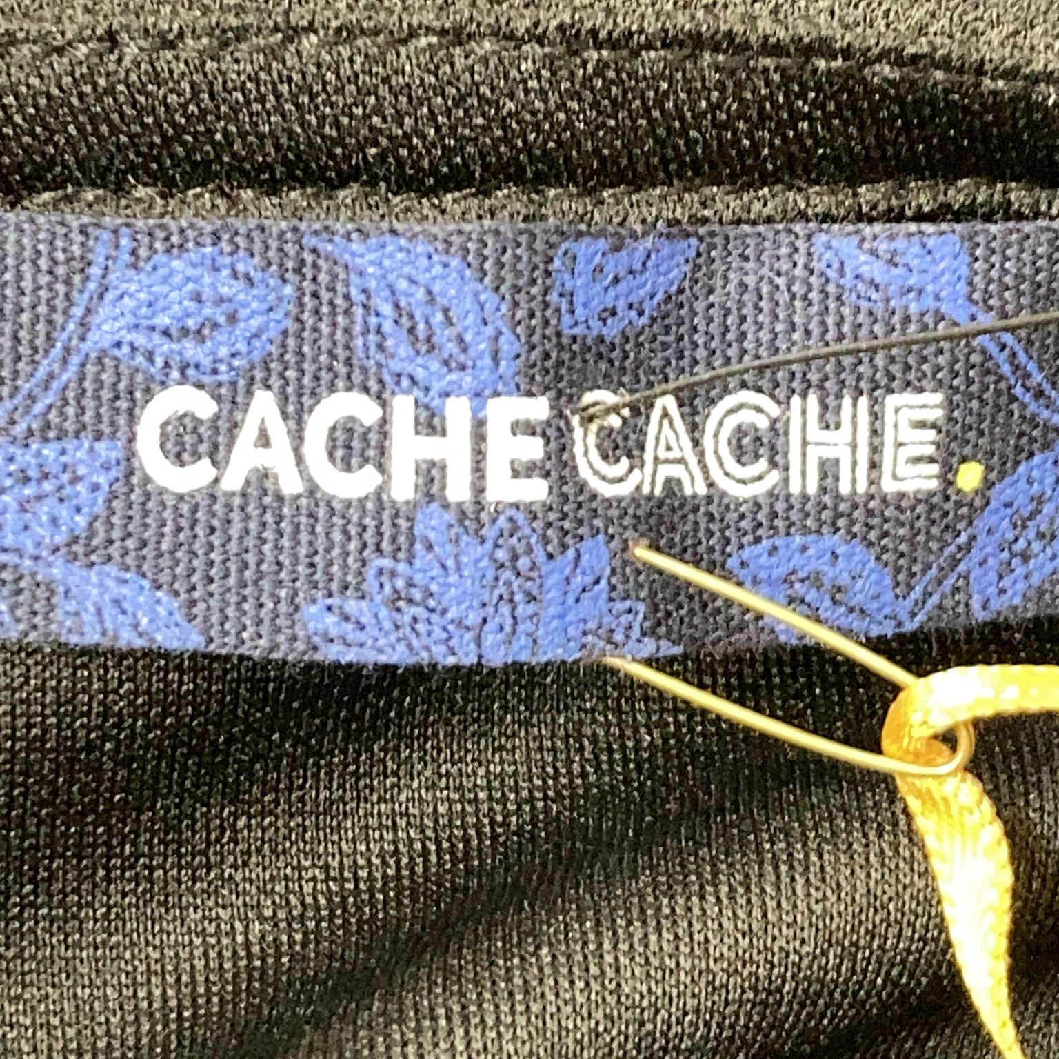 Cache Cache