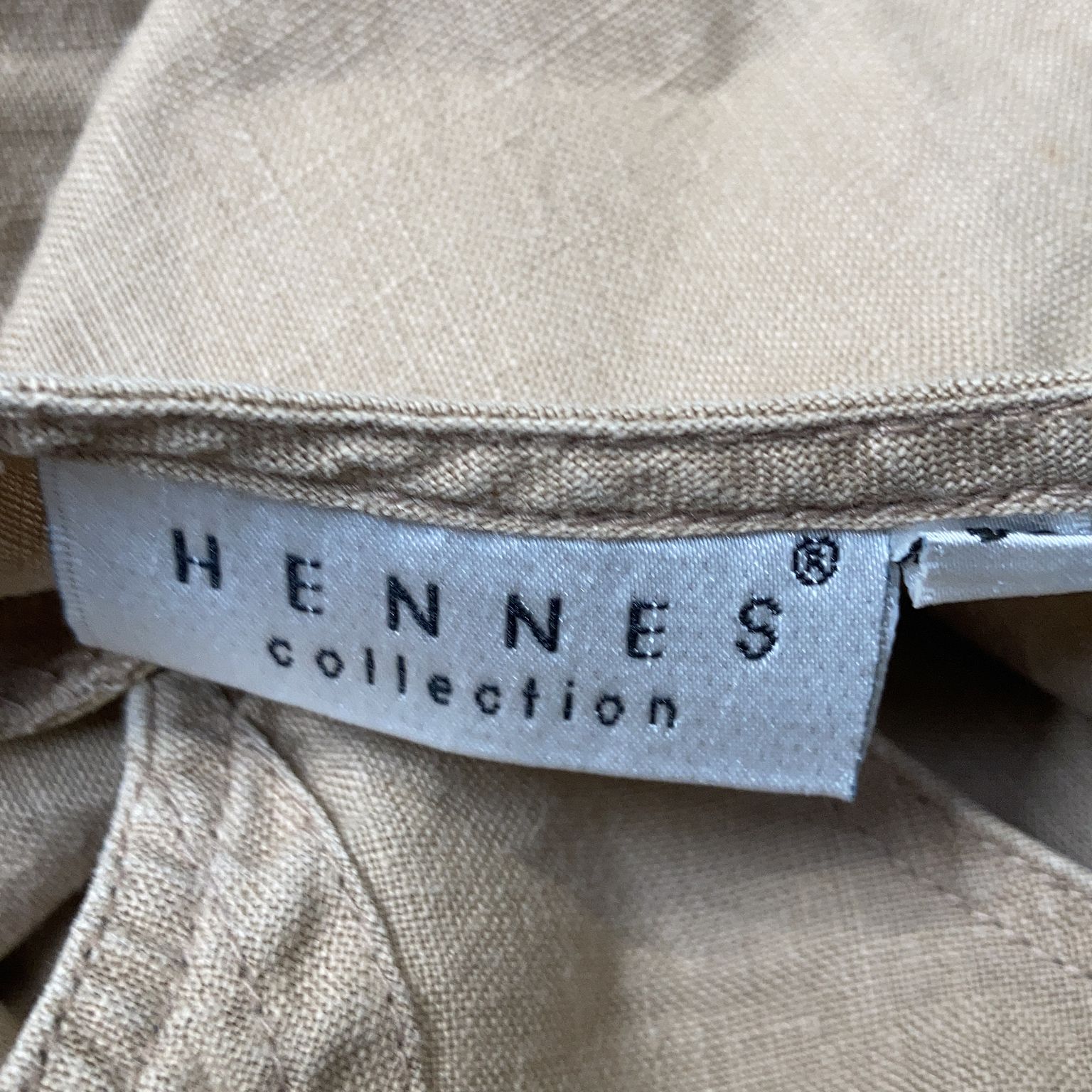 Hennes Collection