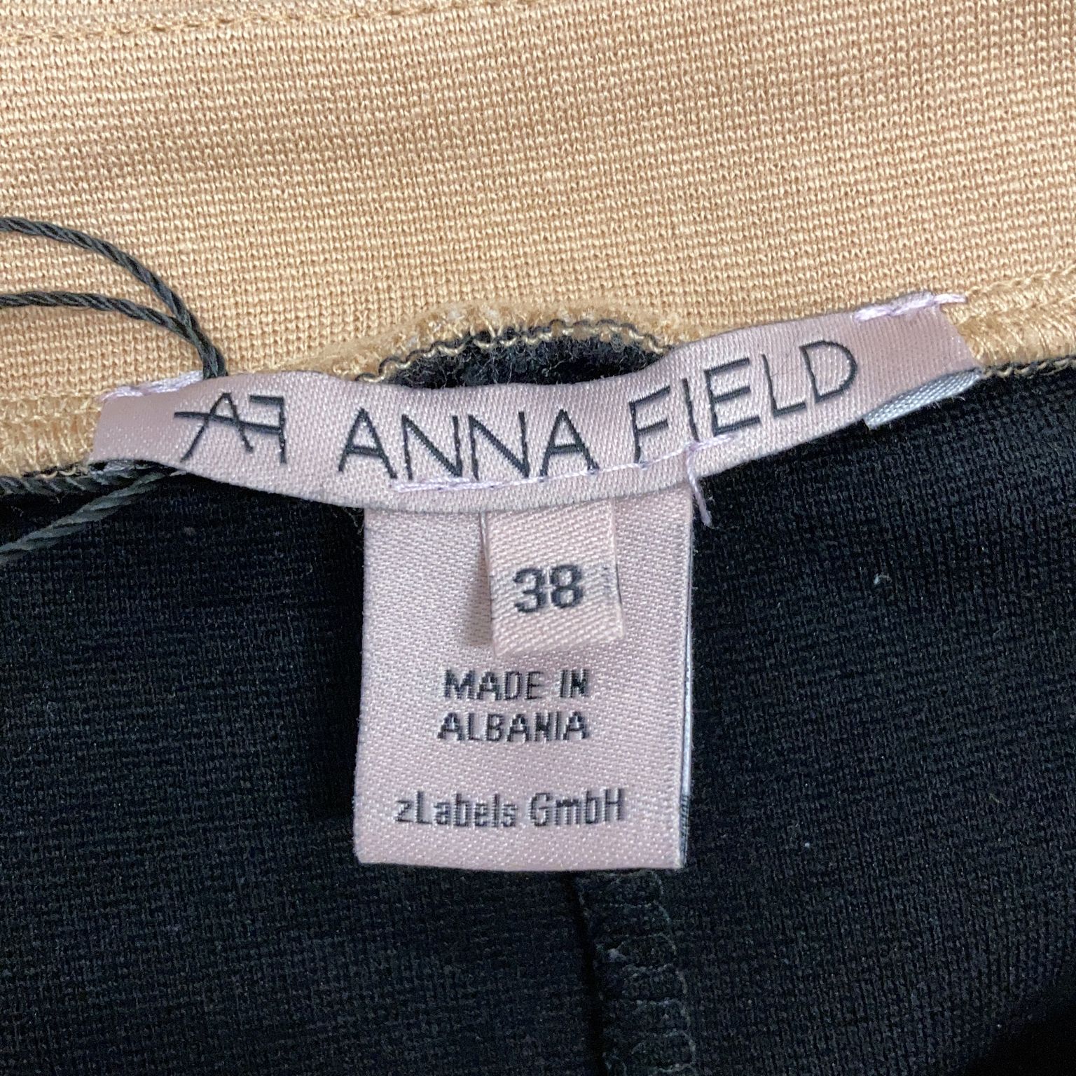 Anna Field