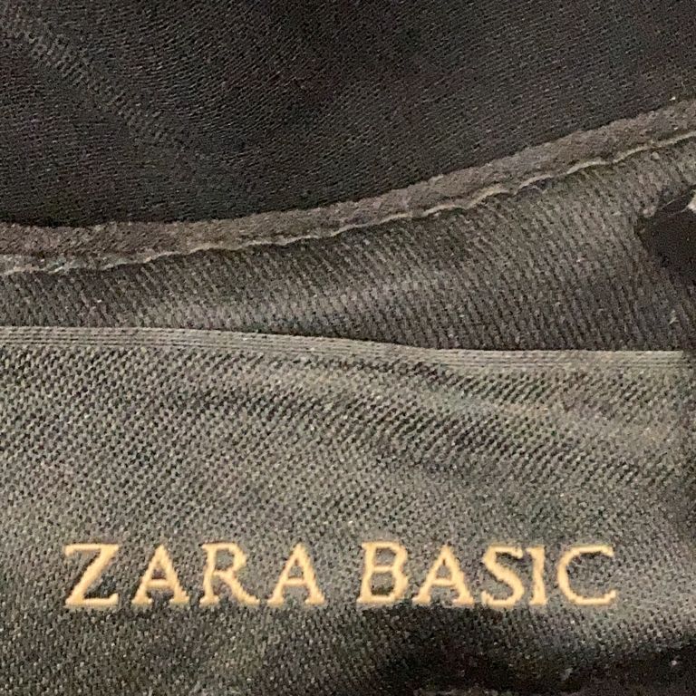 Zara Basic