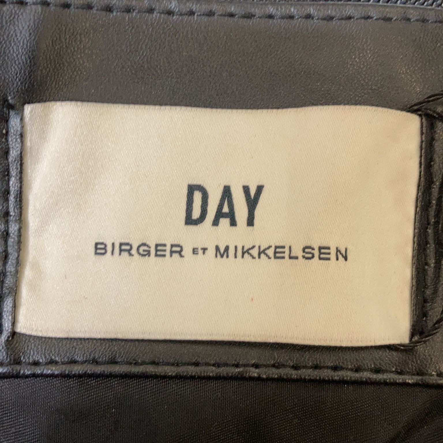 DAY Birger et Mikkelsen