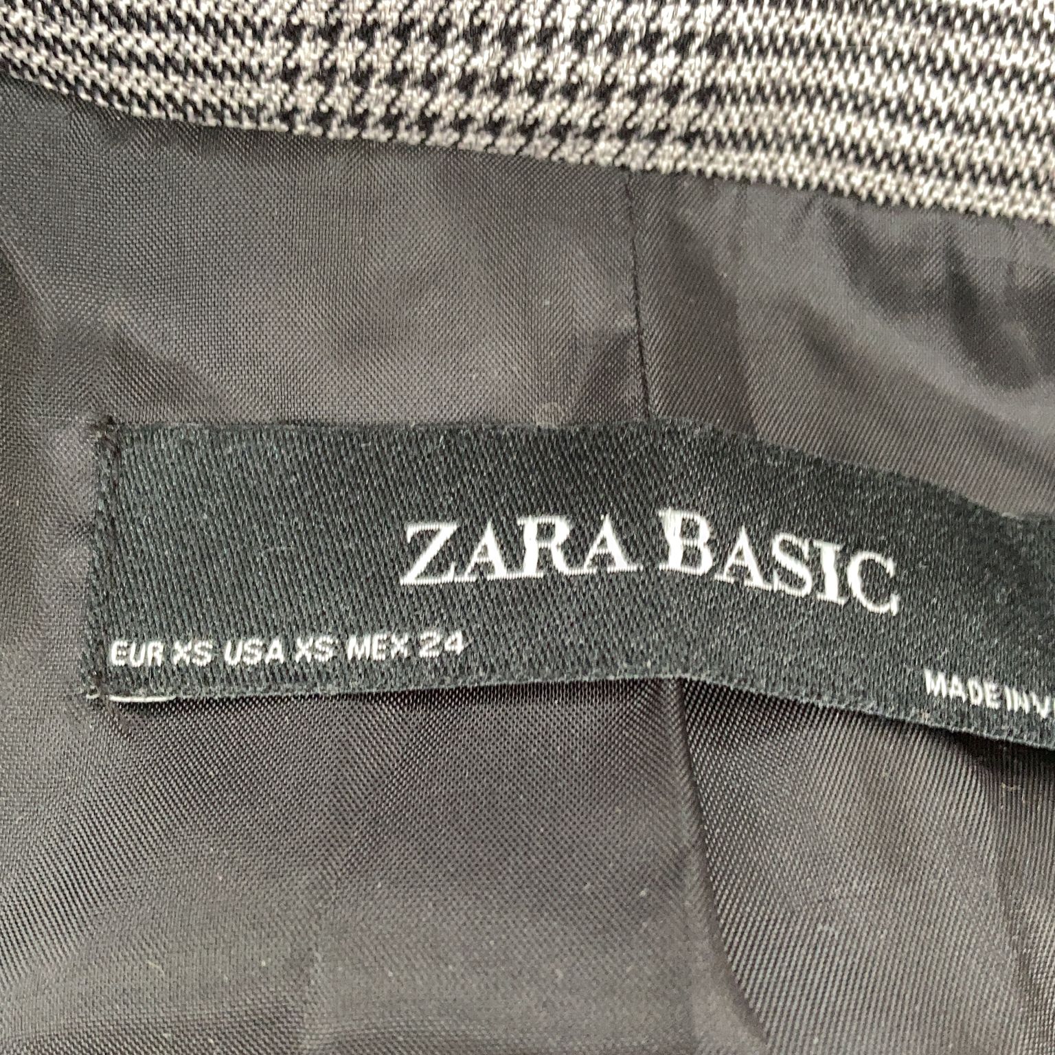 Zara Basic