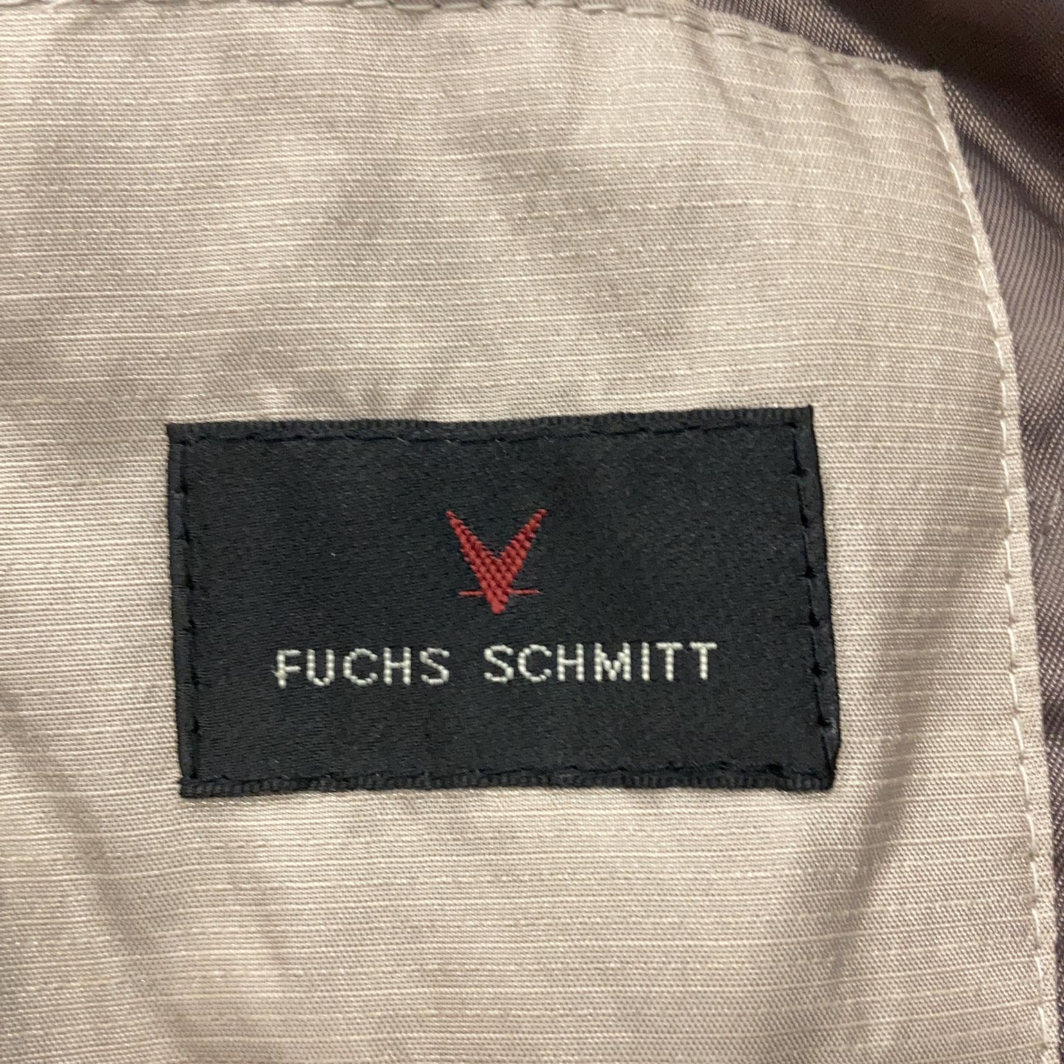 Fuchs Schmitt