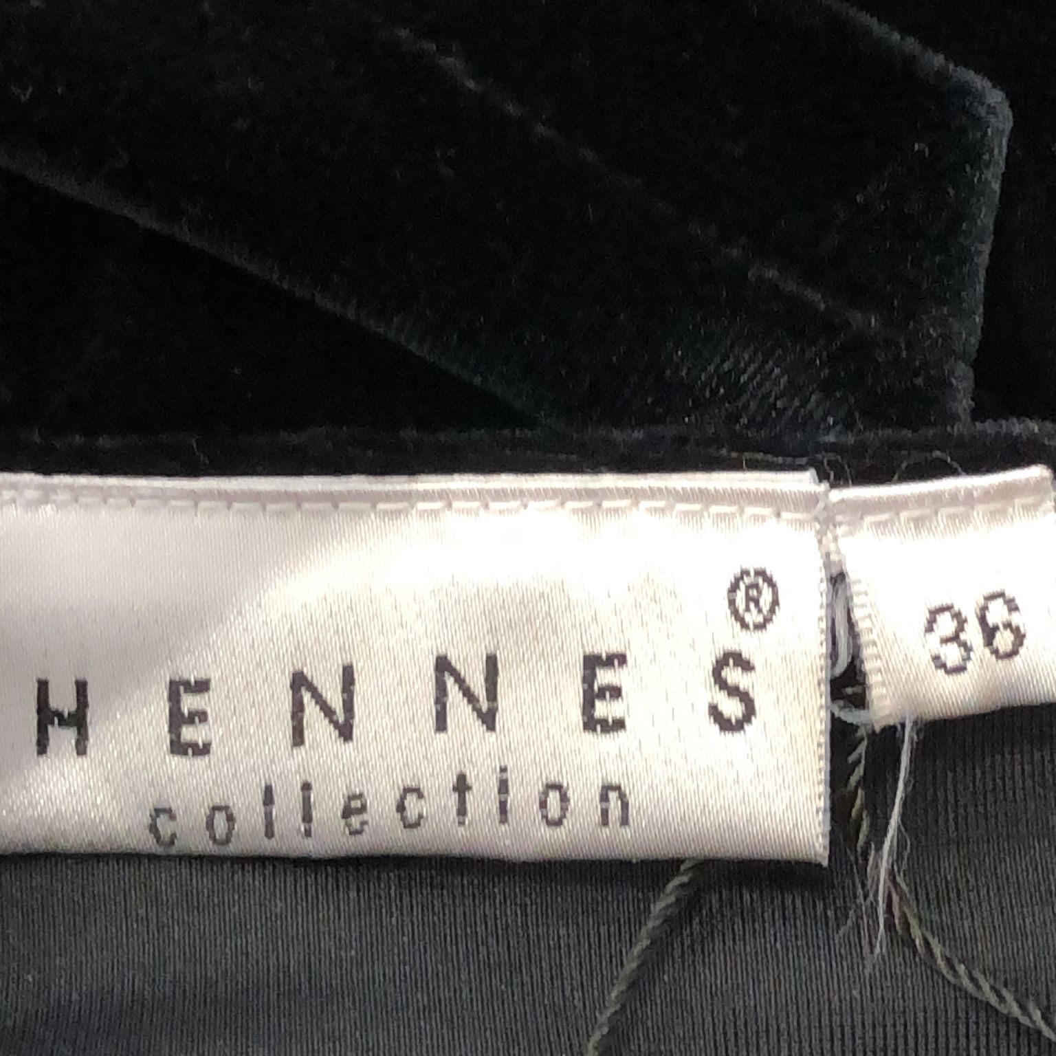 Hennes Collection