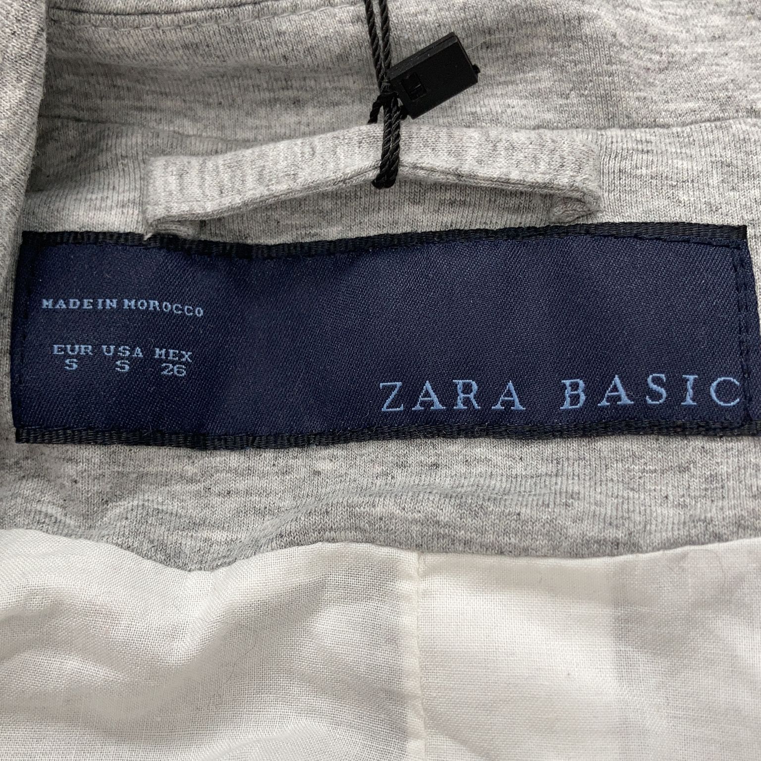 Zara Basic