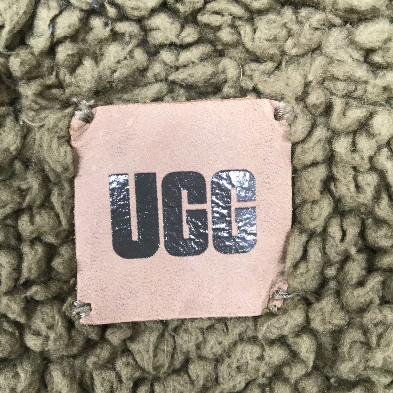 UGG