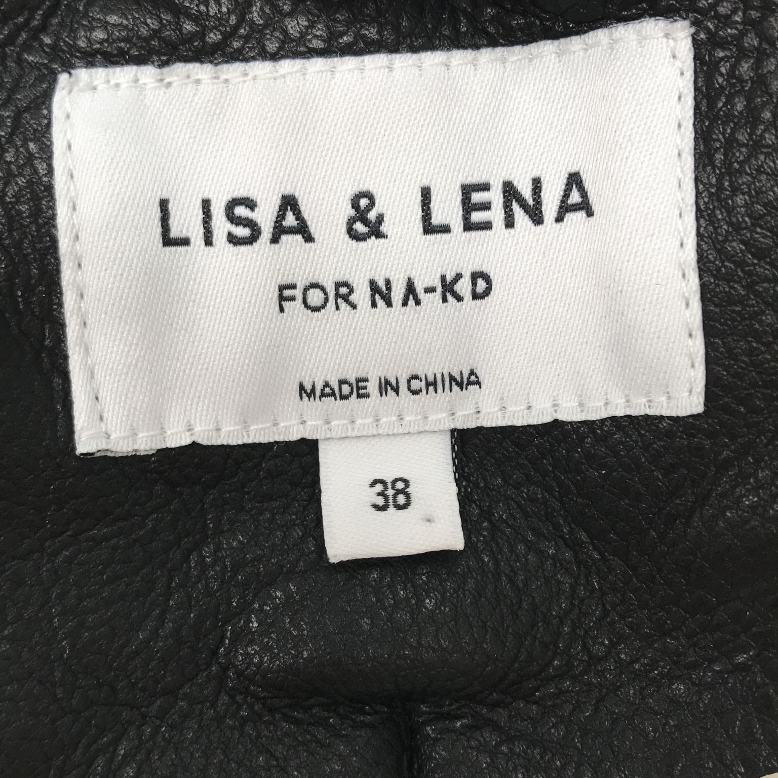 Lisa  Lena x NA-KD