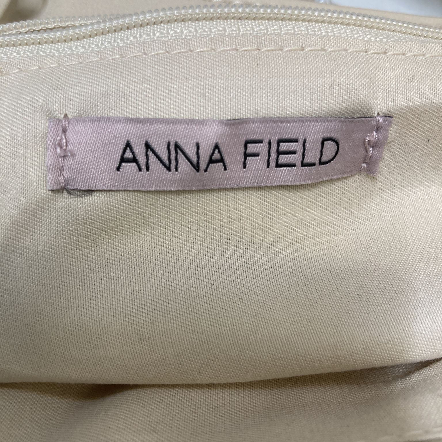 Anna Field