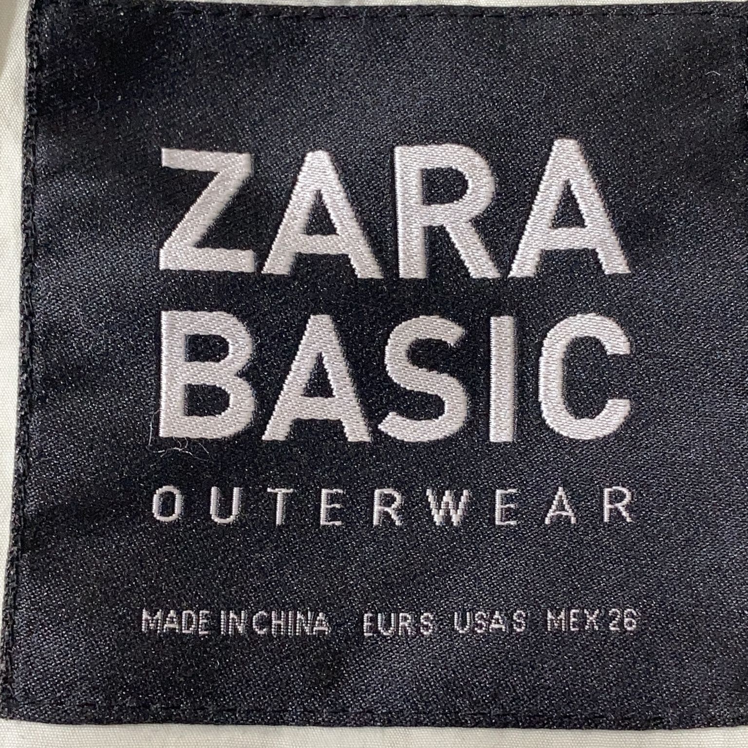 Zara Basic