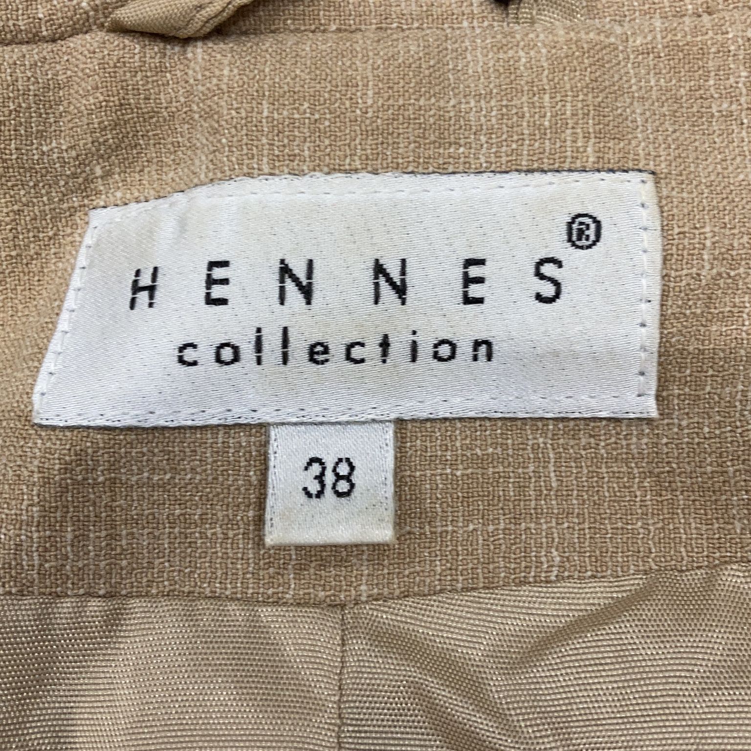 Hennes Collection