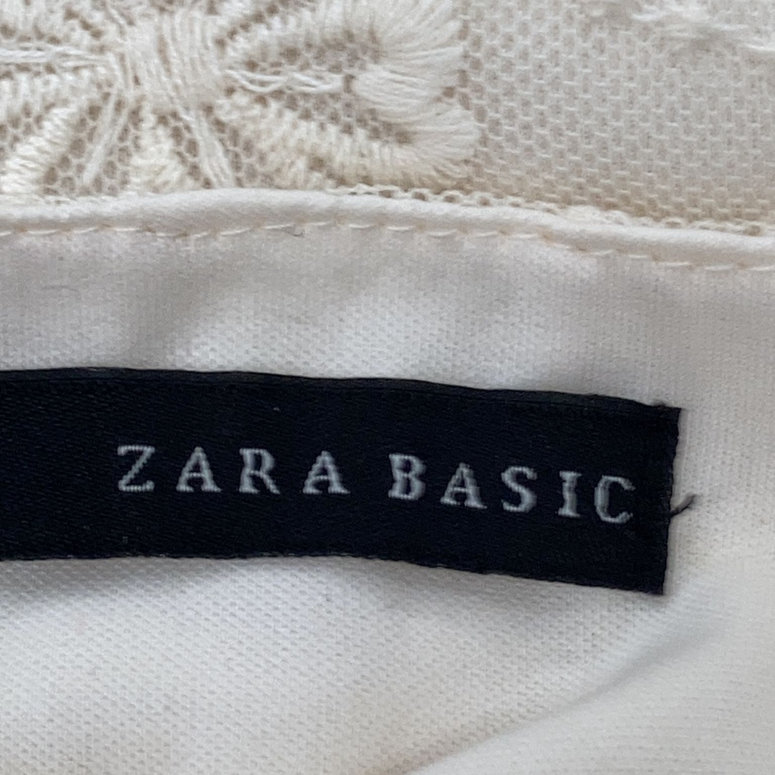 Zara Basic