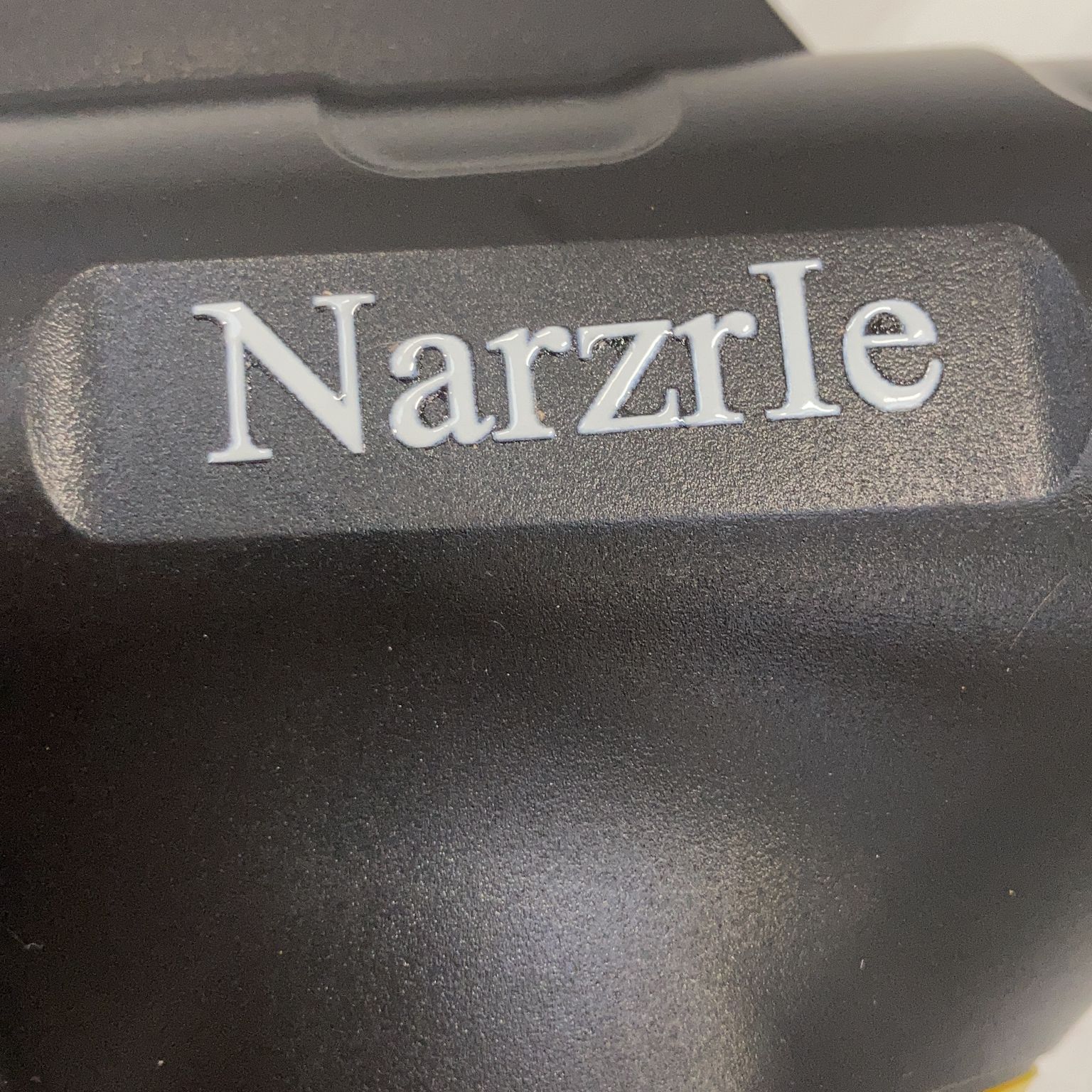 Narzrle