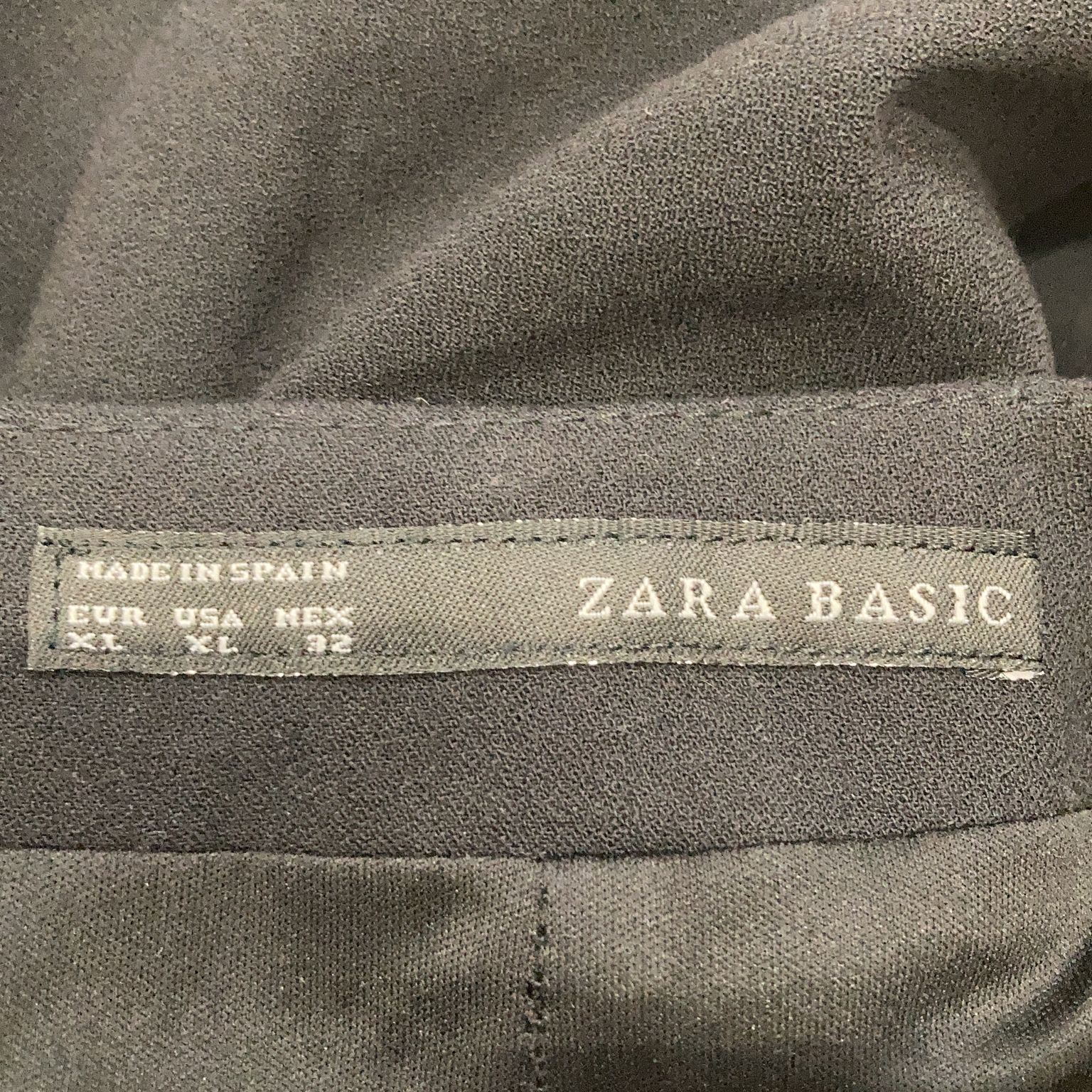 Zara Basic