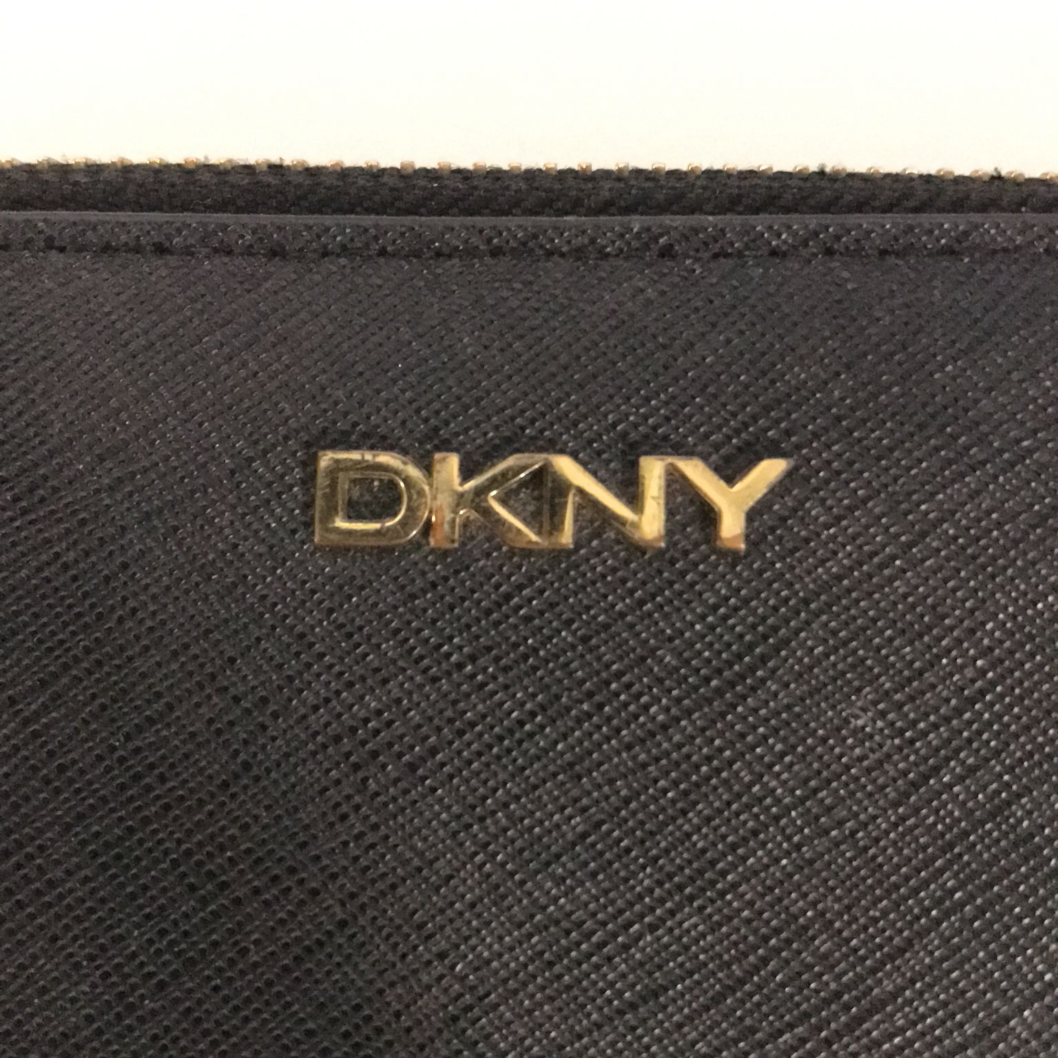 DKNY