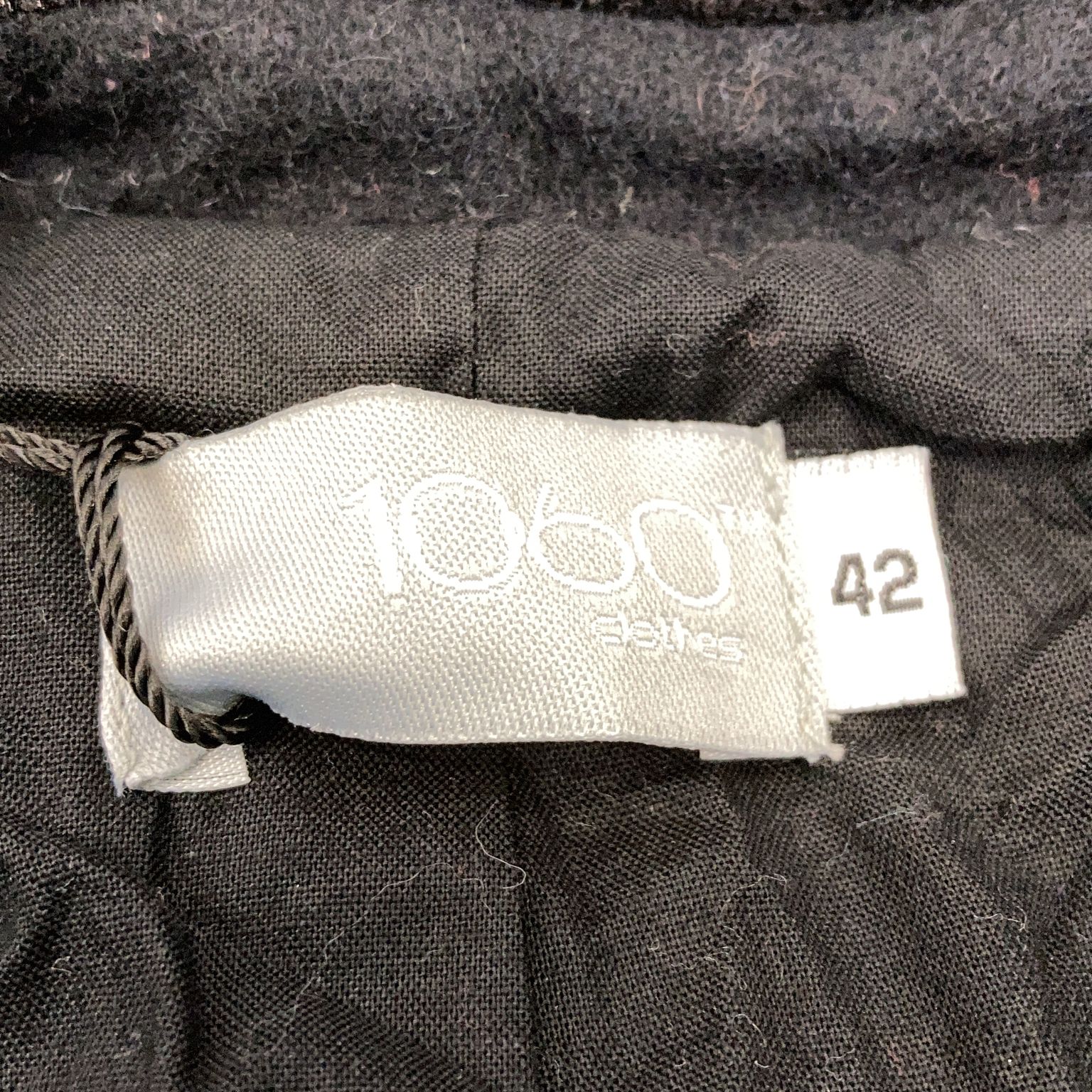 1060 Clothes