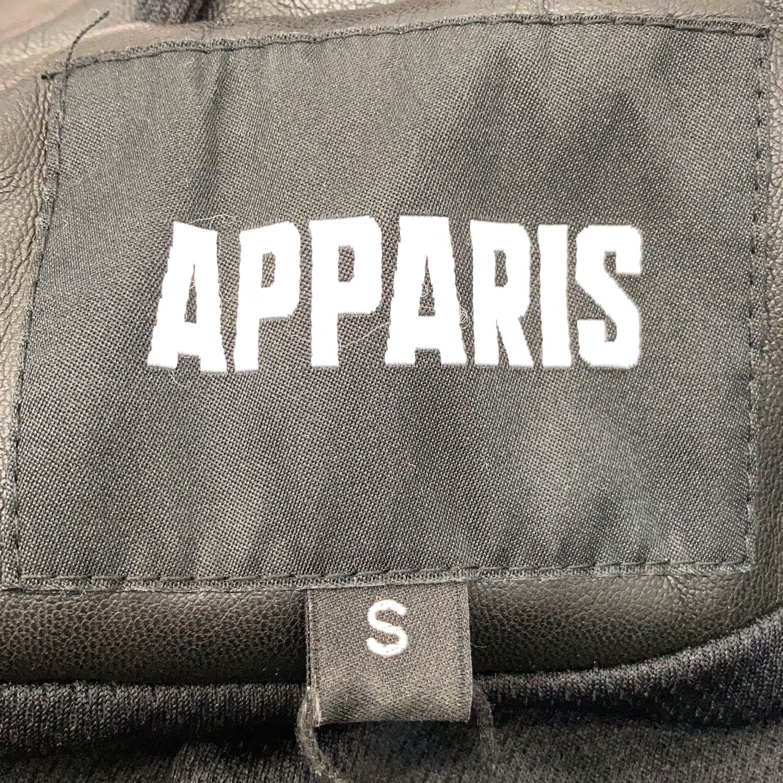 Apparis