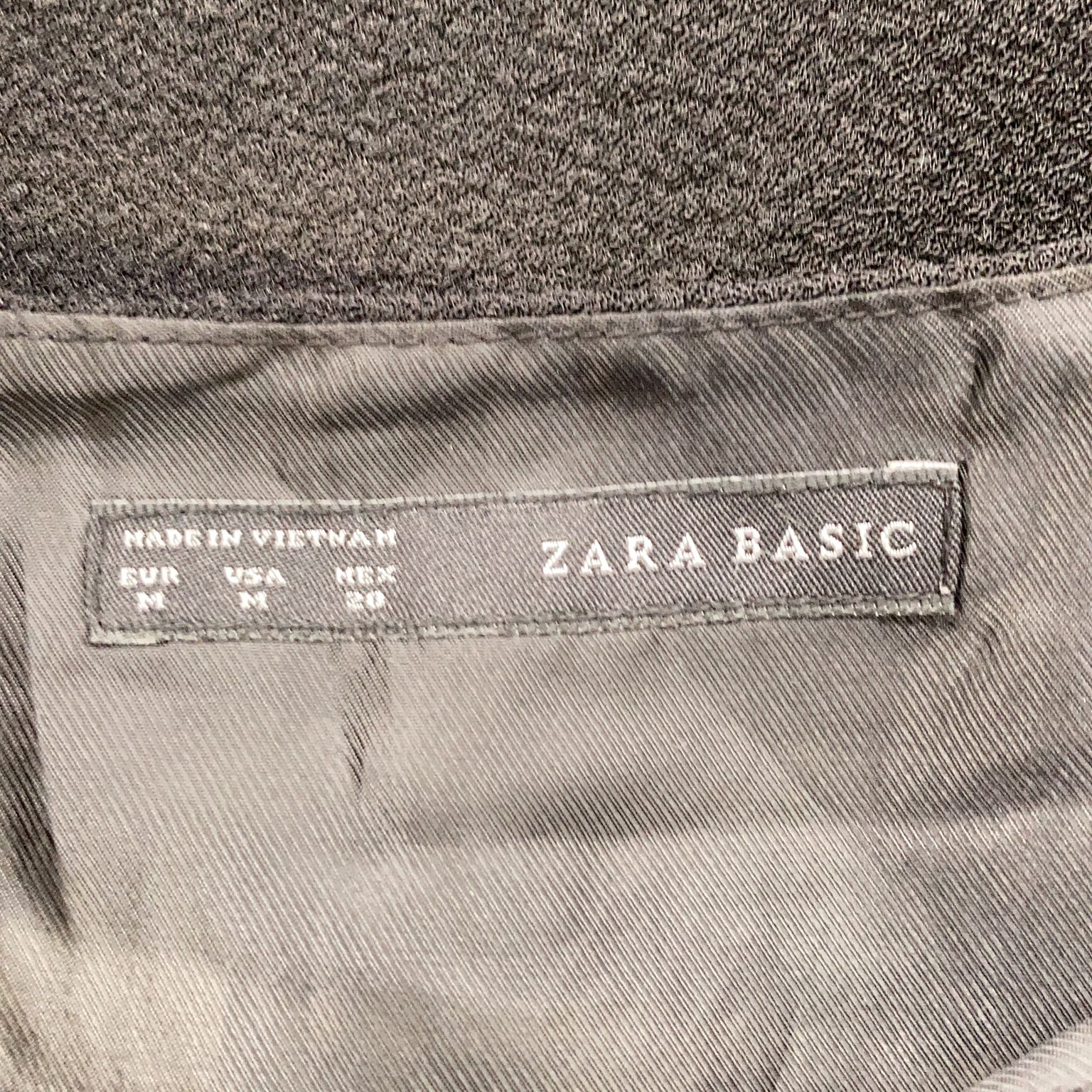 Zara Basic